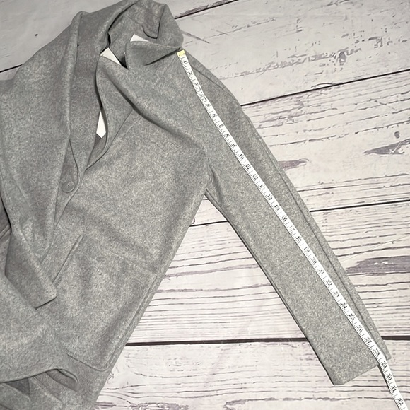 NWT Only Victoria Women’s Coat Size XS - Picture 12 of 13